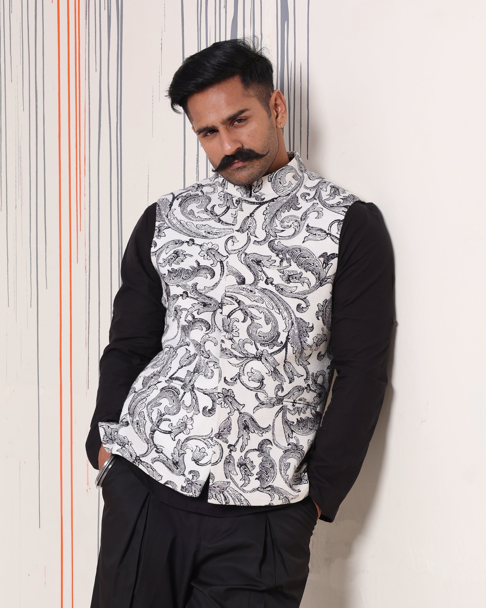 Florentine Scroll Vest - view 7