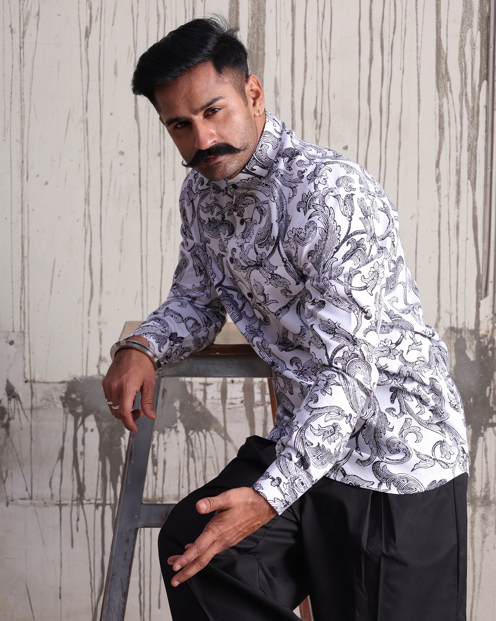 Florentine Scroll Mandarin Collar Shirt - view 7