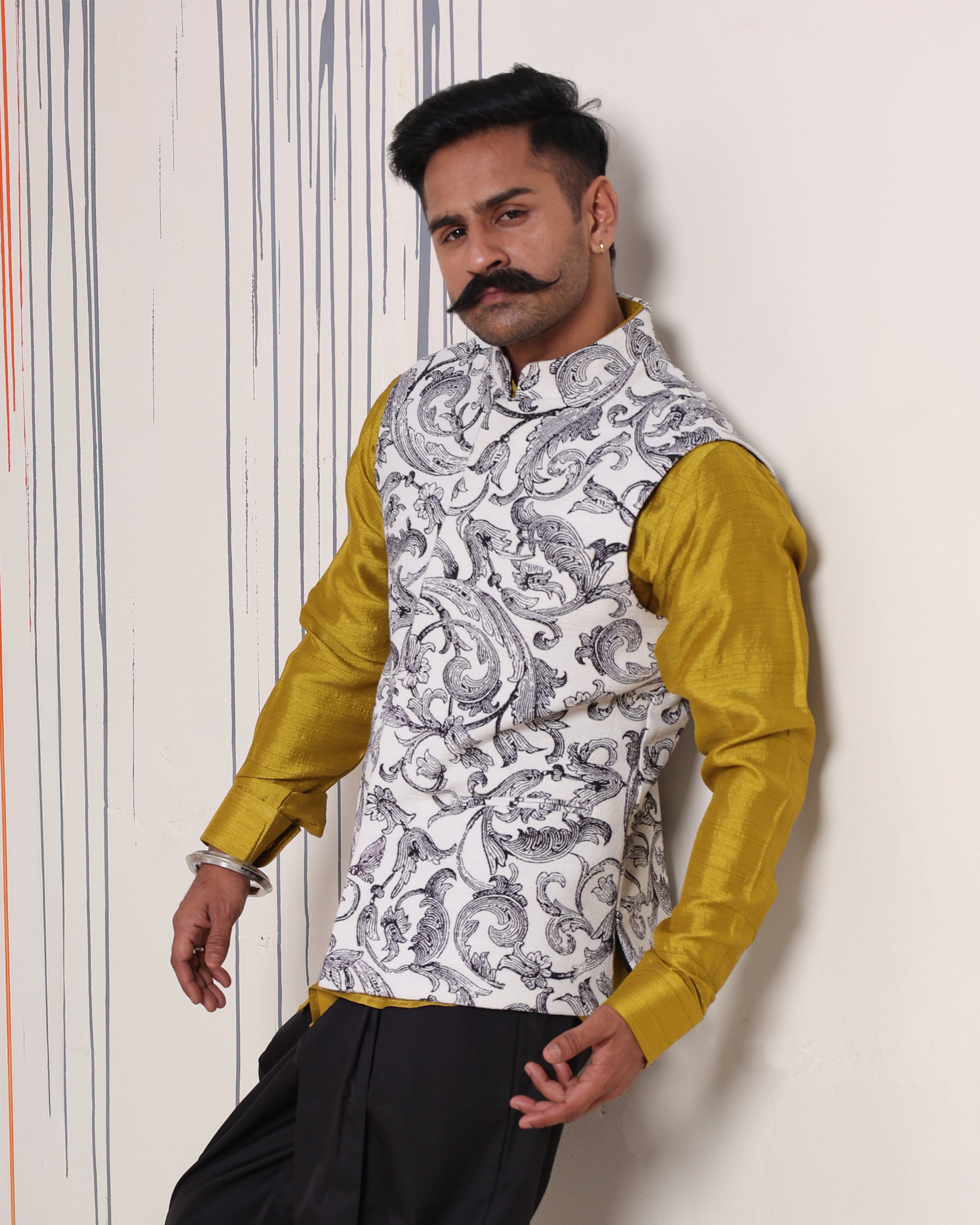 Florentine Scroll Vest - view 3